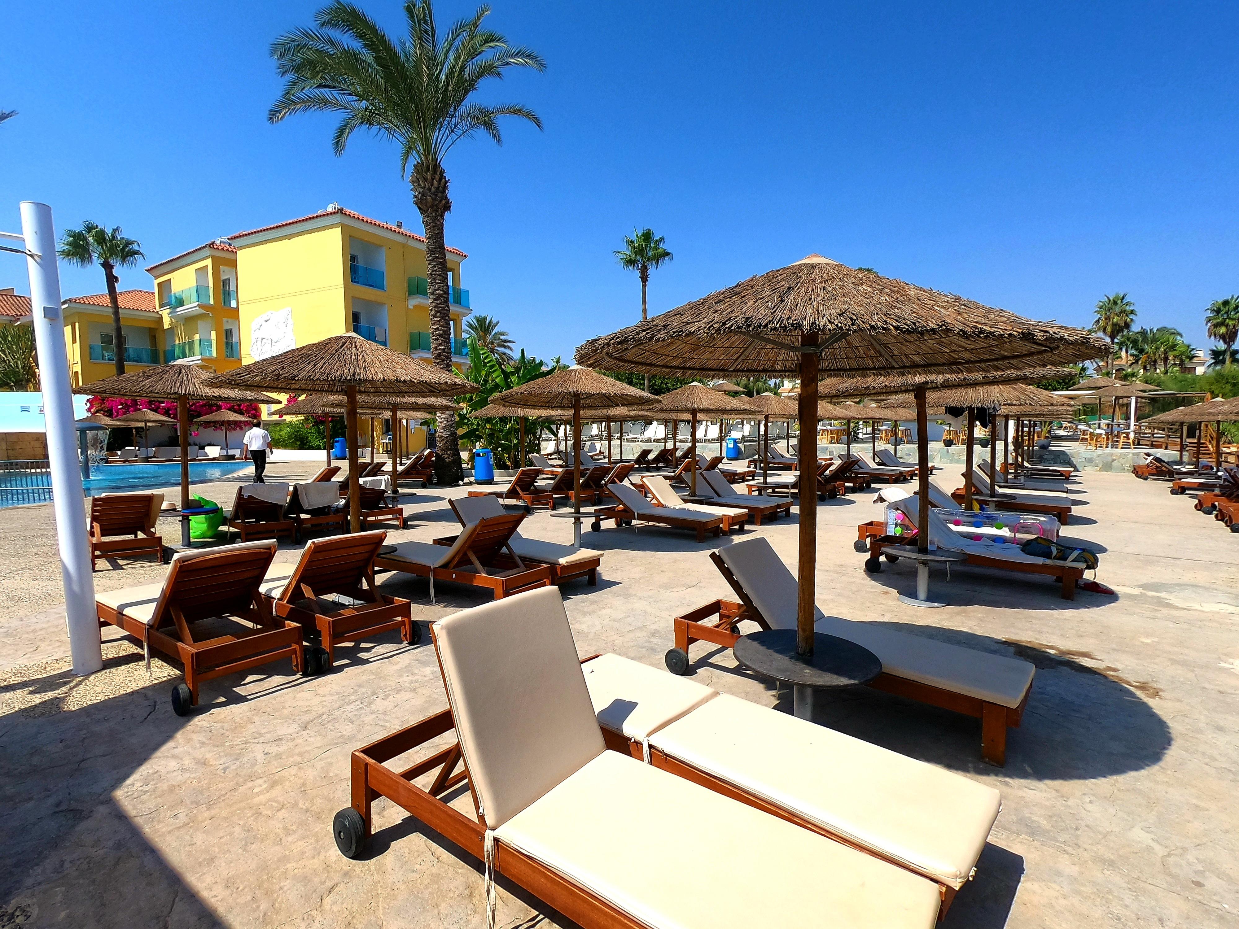 Malama Beach Holiday Village 프로타라스 외부 사진
